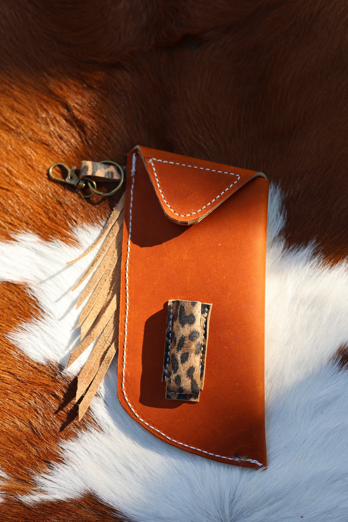 Chap-Stick Sunglass Holder Rust & Cheetah