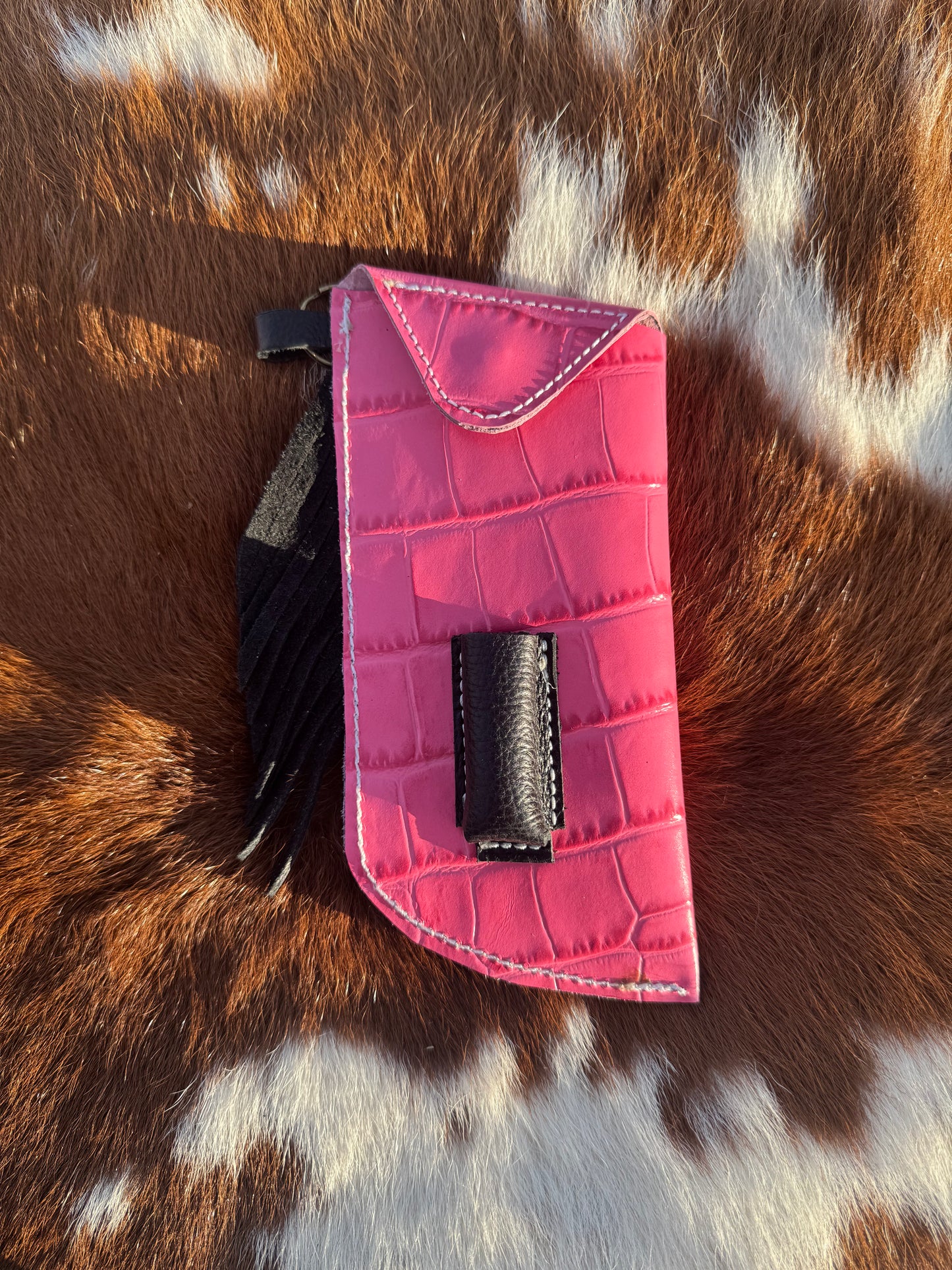 Chap-Stick Sunglass Holder Pink Gator & black
