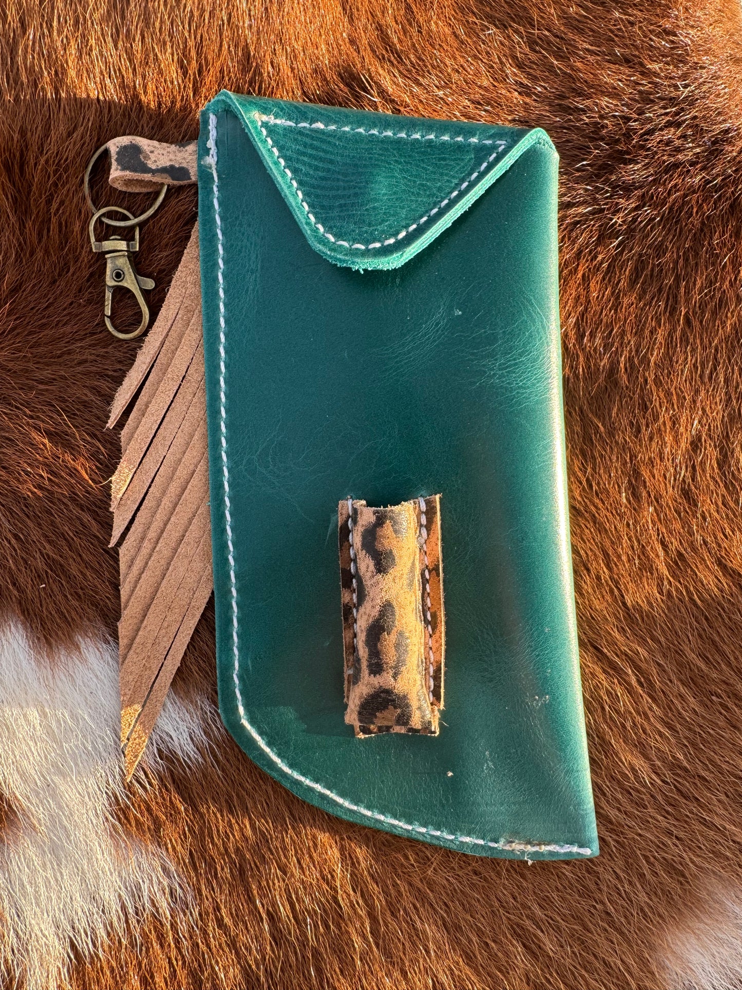 Chap-Stick Sunglass Holder Turquoise & Cheetah