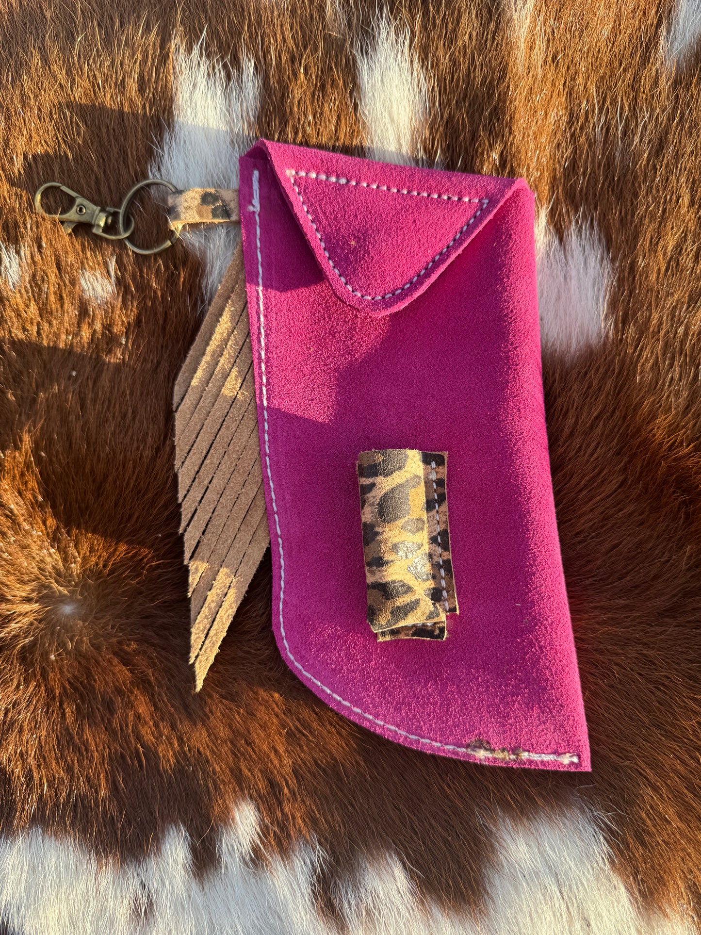 Chap-Stick Sunglass Holder pink & cheetah