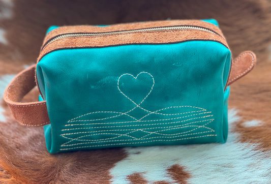 Turquoise Lover Dopp kit