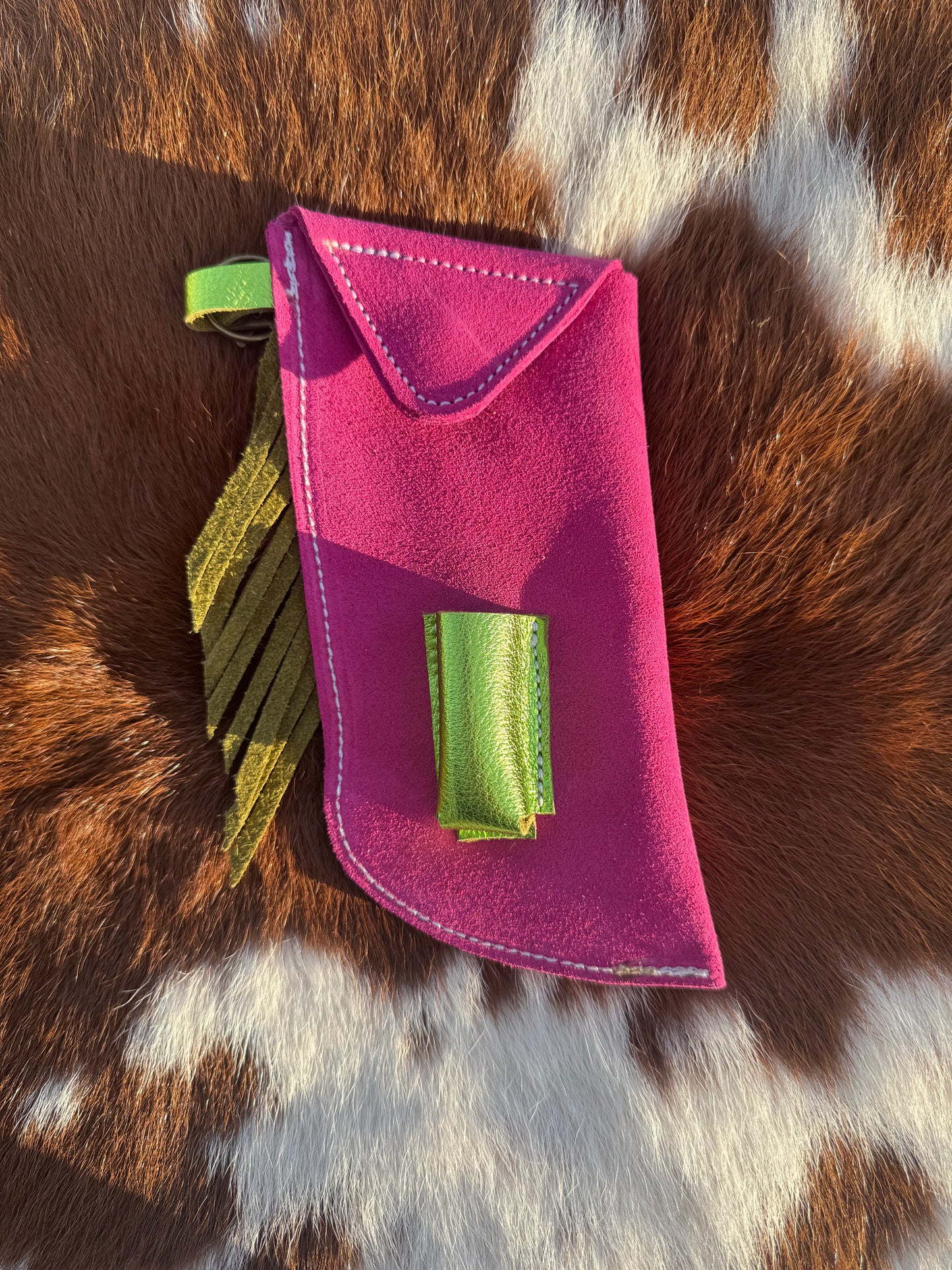 Chap-Stick Sunglass Holder pink & metallic lime
