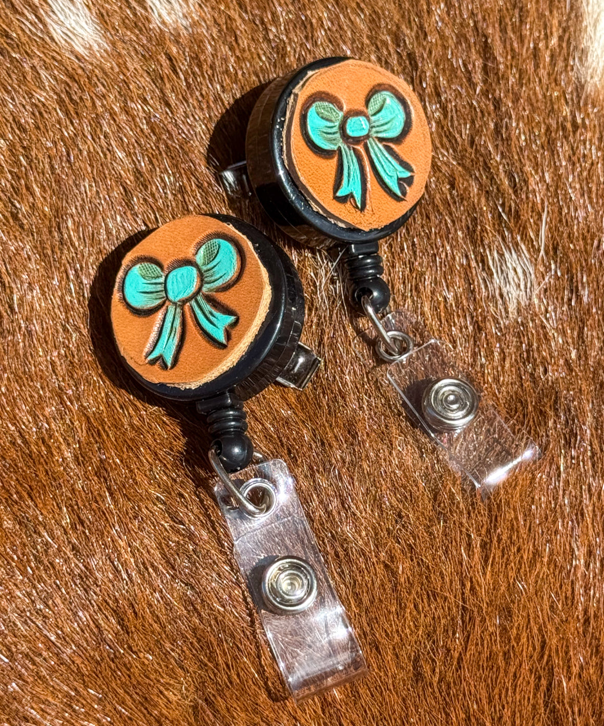 Mint Bow badge reel