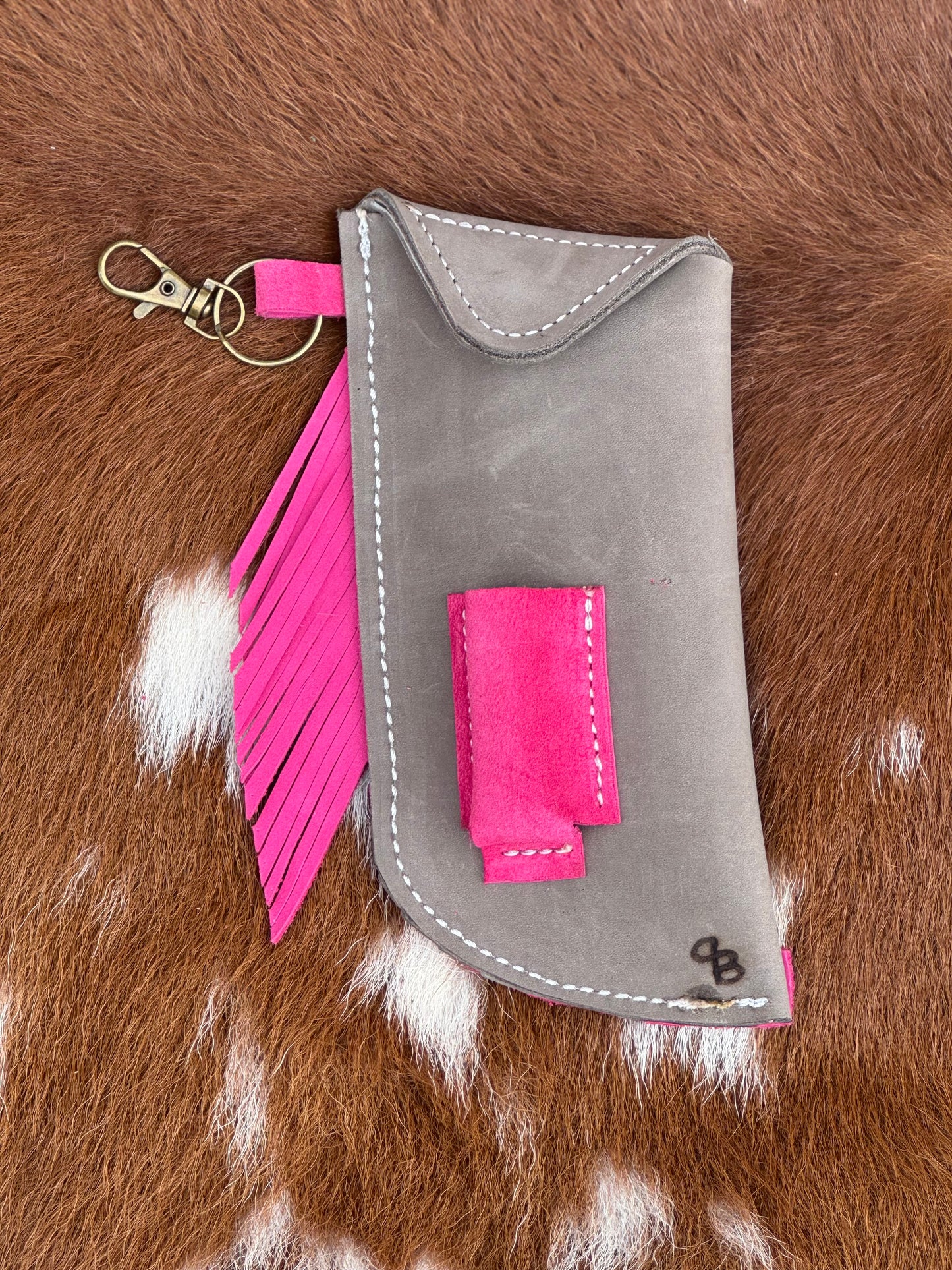 Chap-Stick Sunglass Holder Gray & Pink