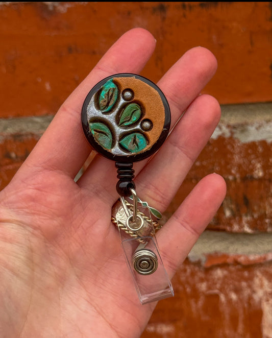 Turquoise cluster badge reel